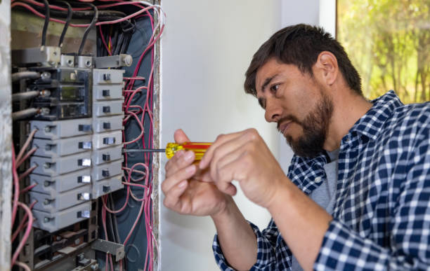 Best Local Electrician Companies  in Maple Glen, PA